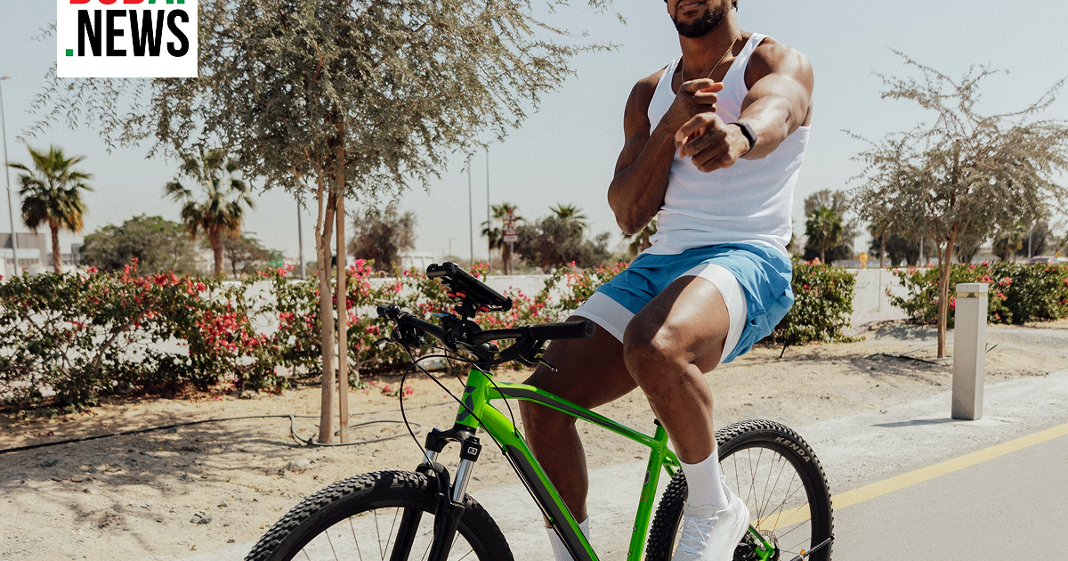 Anthony Joshua Was Spotted Cycling Through Dubai Like Everyone Else