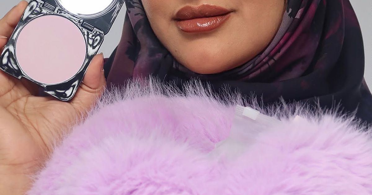 Mona Tajarbi Says Huda & Cardi B Equals Snatched Look Mona Tajarbi Says Huda & Cardi B Equals Snatched Look